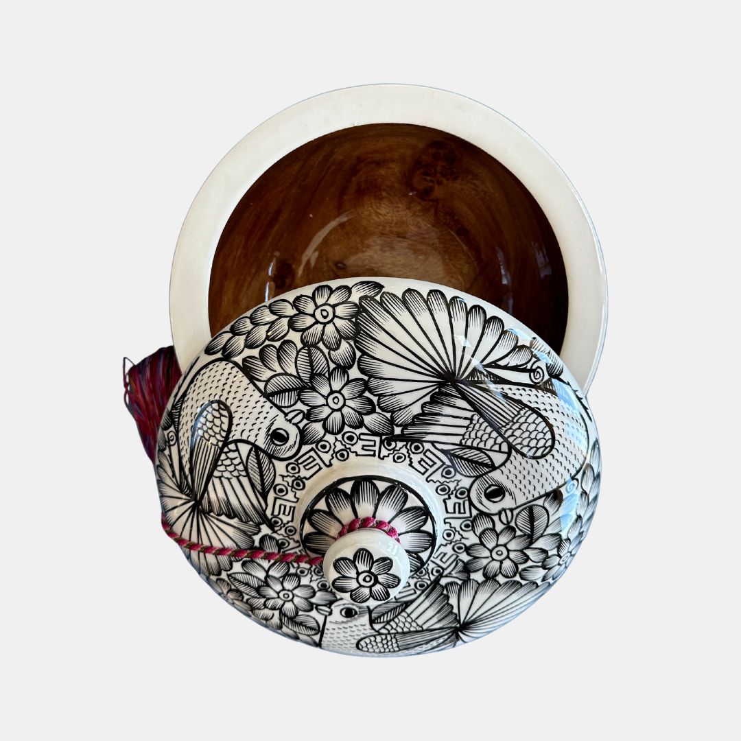 White - Black Tortilla Warmer